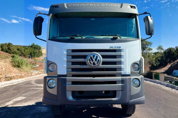 Volkswagen 31.330 – Caminhão seminovo Sandri Caminhões