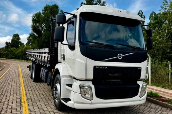 Volvo VM 330