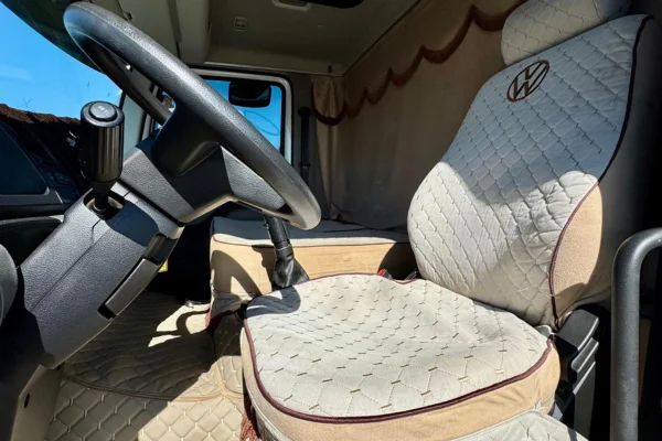 Volkswagen 31.330 – Caminhão seminovo Sandri Caminhões