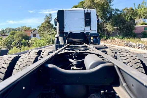 Volkswagen 31.330 – Caminhão seminovo Sandri Caminhões