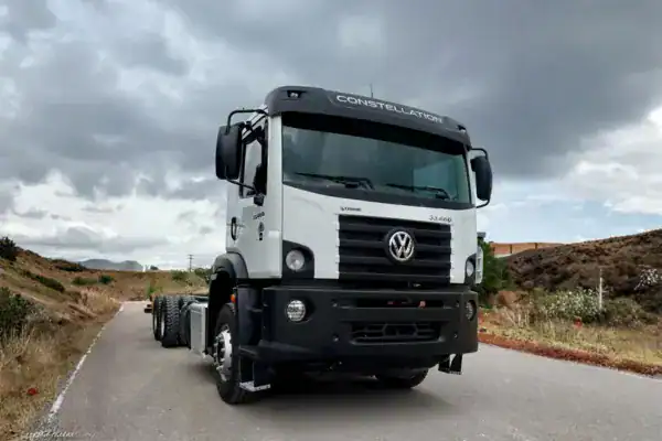 vw 33.460 ano 2023 automático traçado chassi