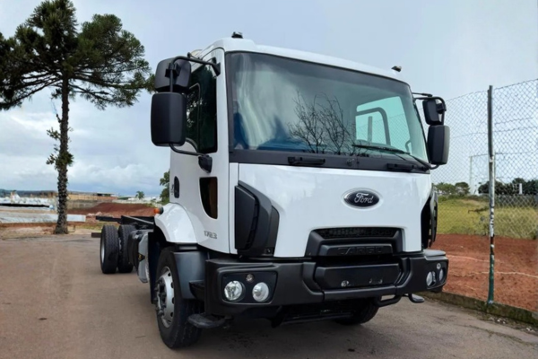 cover-ford-cargo-1723-k-ano-2016