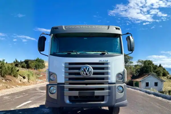vw 31.330 constellation ano 2022 6x4 chassi